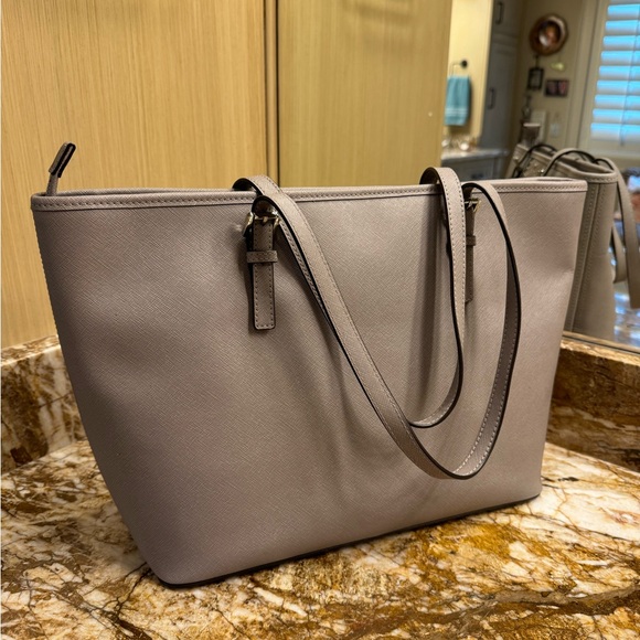 Michael Kors Handbag, wonderful condition! - Picture 5 of 9